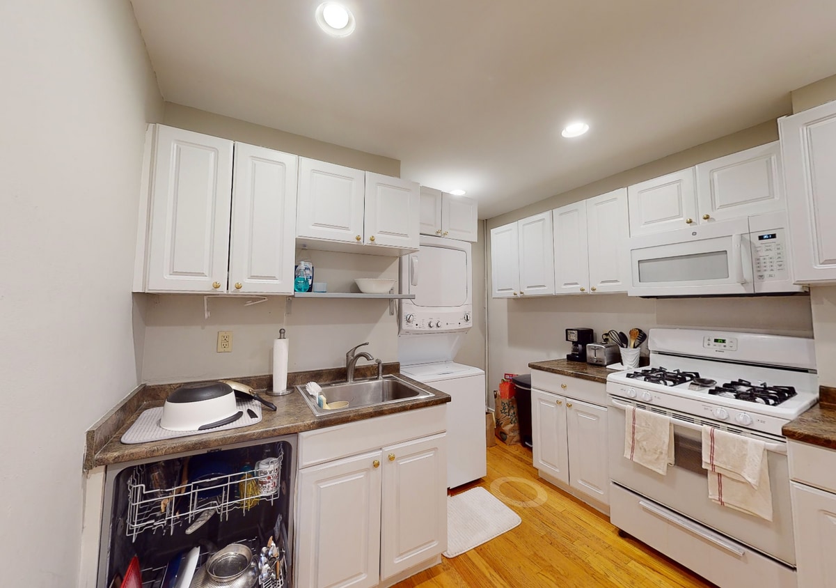 Primary Photo - 350 Allston St