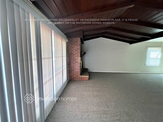 Foto del edificio - 215 Roney Ave