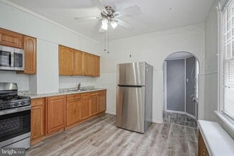 Building Photo - 30 S Railroad Ave