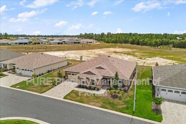 Building Photo - 9846 SW 106th Ct