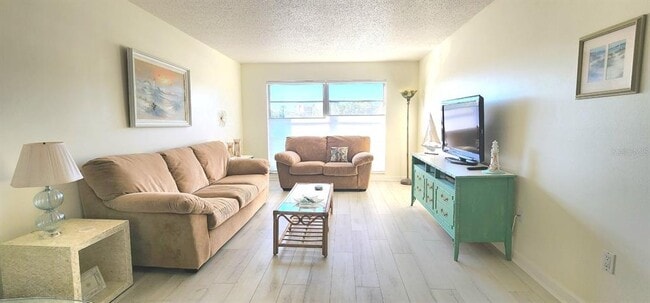 Building Photo - 2700 Bayshore Blvd