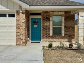 Building Photo - 5205 Rose Gdn Lp