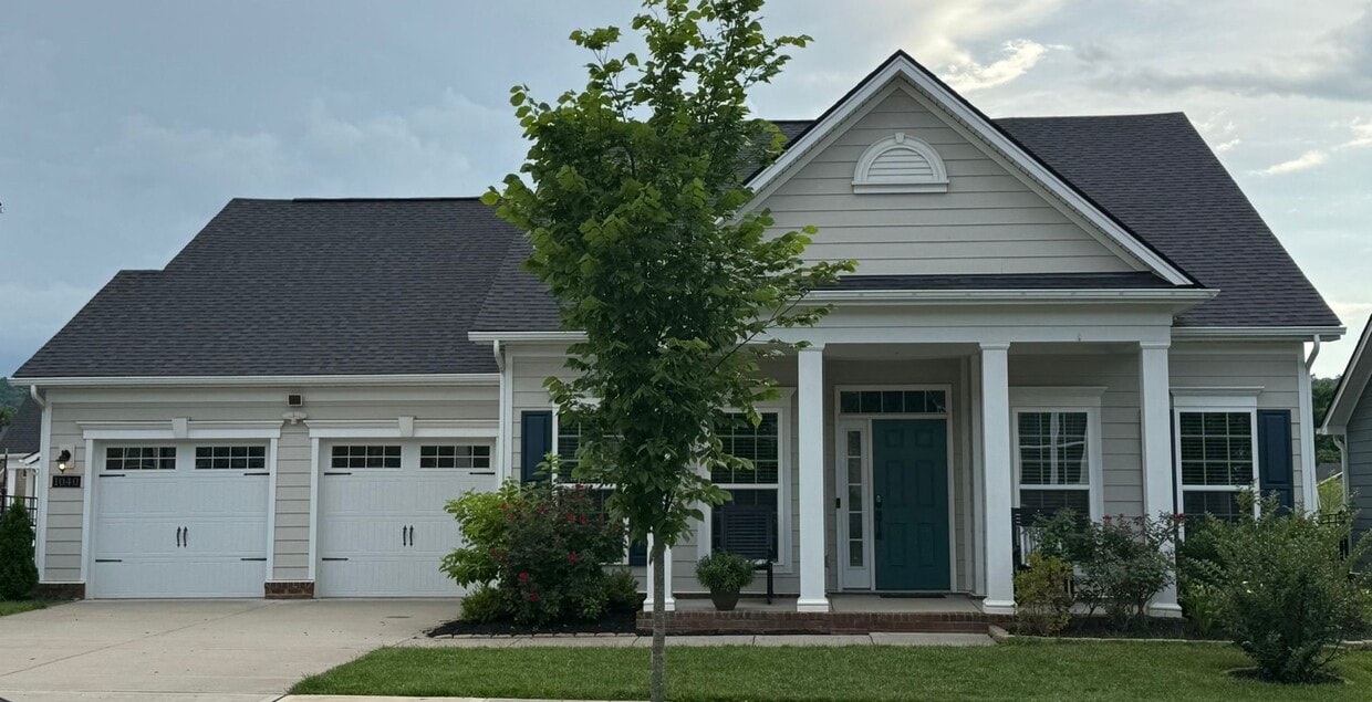 Primary Photo - 1040 Oglethorpe Dr