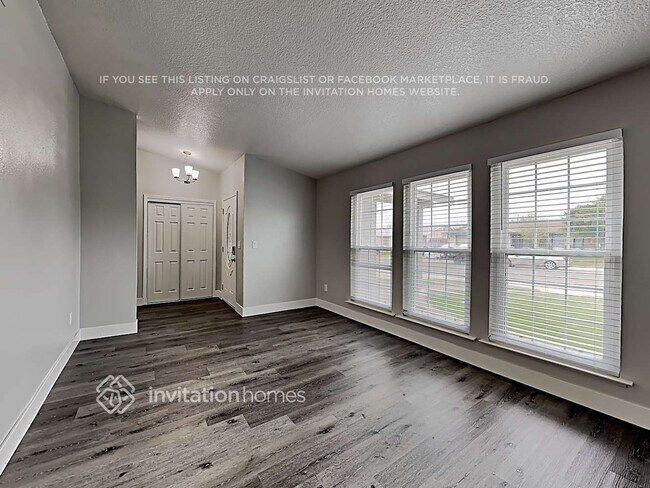 Foto del edificio - 7608 Darla Way