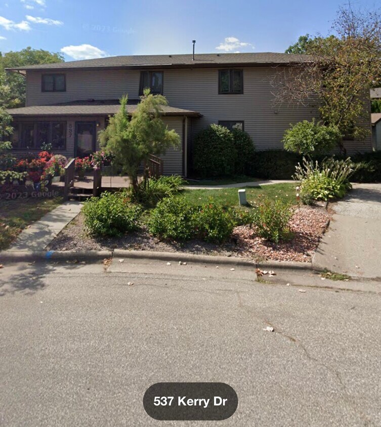 Front - 537 Kerry Dr