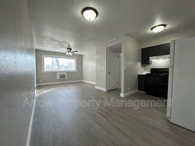 Building Photo - 1010 N 16th St