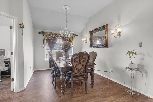 Foto del edificio - 18721 Dry Lake Ln