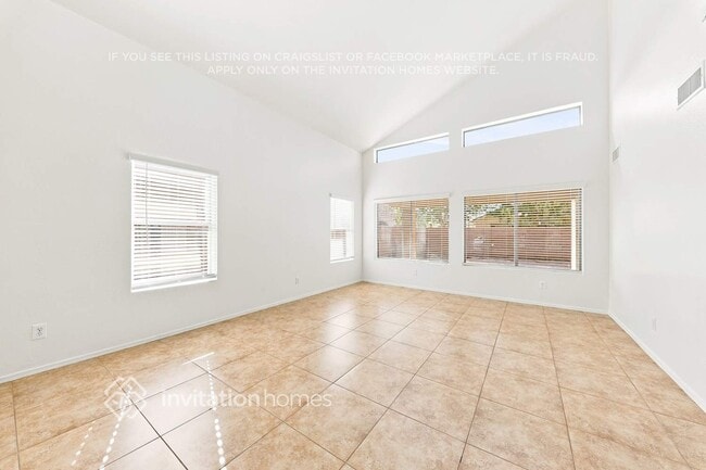 Building Photo - 15439 W Cottonwood Cir