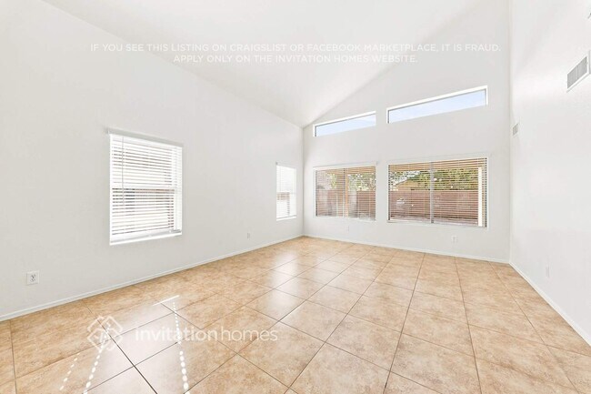 Foto del edificio - 15439 W Cottonwood Cir