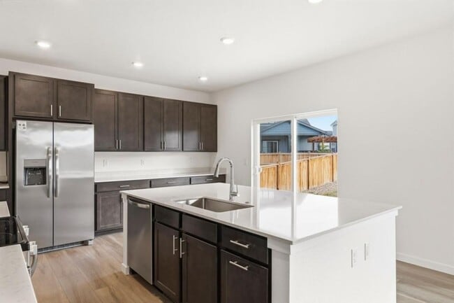 Building Photo - 4322 Fellows Dr