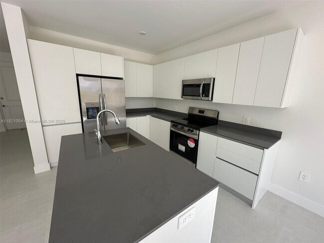 Building Photo - 34455 SW 191st Ave