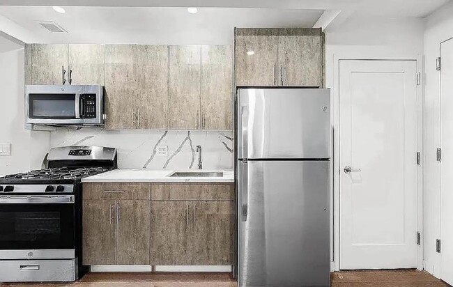 Building Photo - 0 bedroom in JACKSON HEIGHTS NY 11372