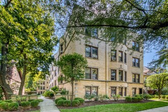 Building Photo - 1923 W Estes Ave