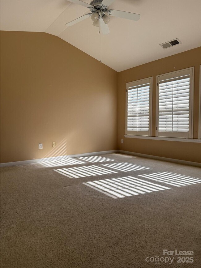 Building Photo - 8005 Flanders St