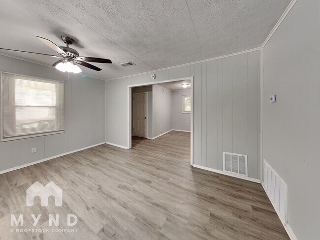 Foto del edificio - 10133 Morris Dr SW