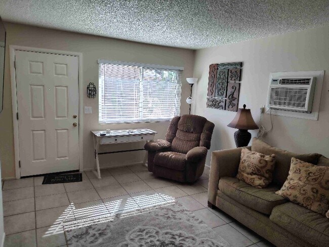 Foto del edificio - 530 Murphy St