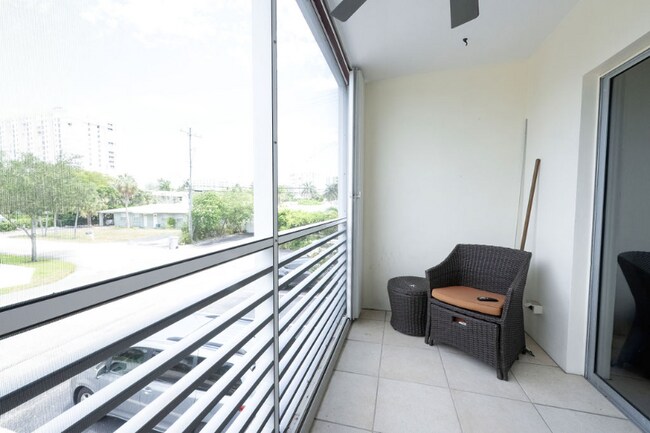 Foto del edificio - 3216 SE 8th St