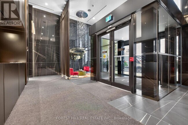 Photo du bâtiment - 11 Yorkville Ave