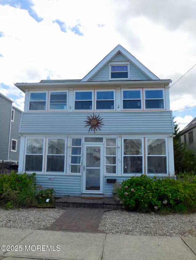 Primary Photo - 24 Philadelphia Ave