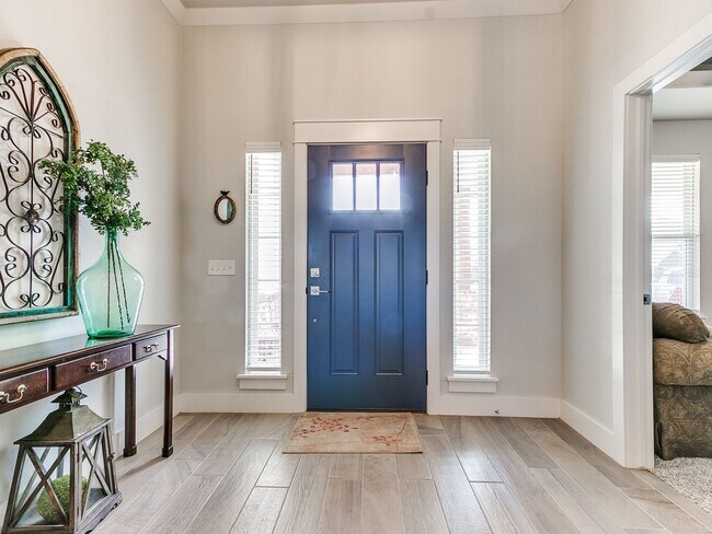 Foto del edificio - Beautiful 4 Bed 2 Bath Home in Norman