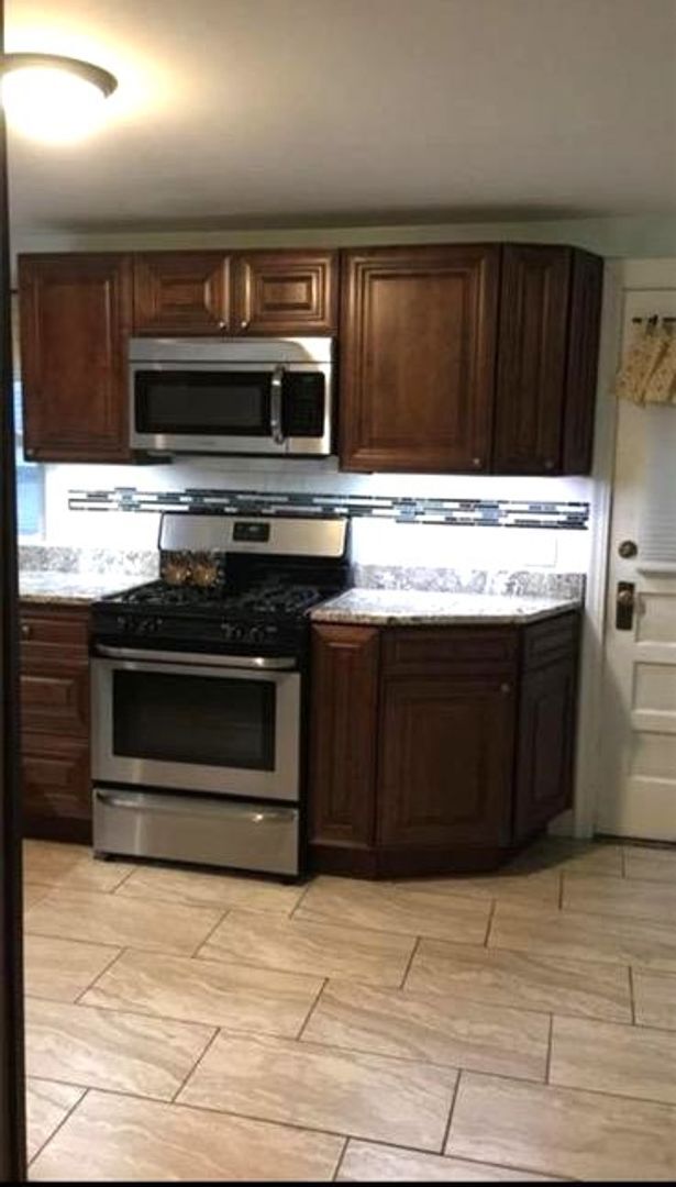 Foto del edificio - Cranston/Garden City – Two Bed Duplex - 2020