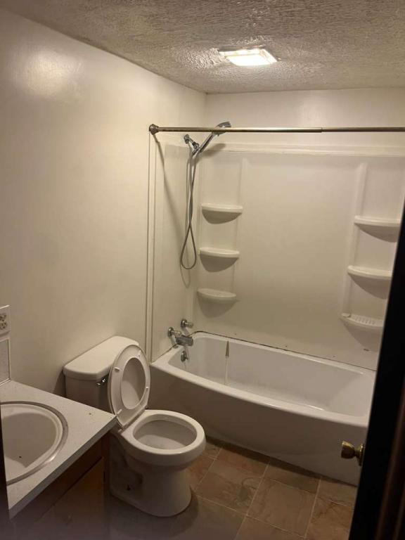 Foto del edificio - 510 Ellen Dr