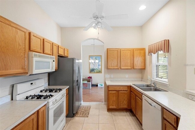 Foto del edificio - 713 Mountain Ash Way
