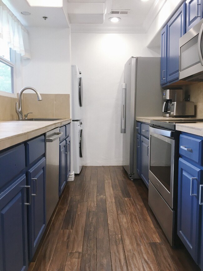 Foto del edificio - 6851 N 2200 W