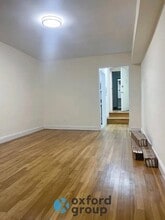 Building Photo - 195 E 76th St