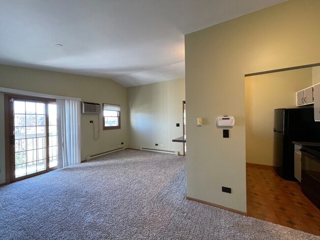Building Photo - 1375 Cunat Ct