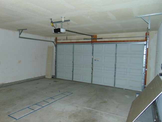 Building Photo - 11427 E 26th St