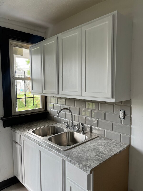 Foto del edificio - 836 E Whittier St