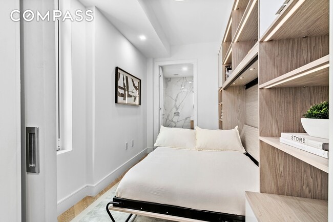 Building Photo - 101 E 2nd St