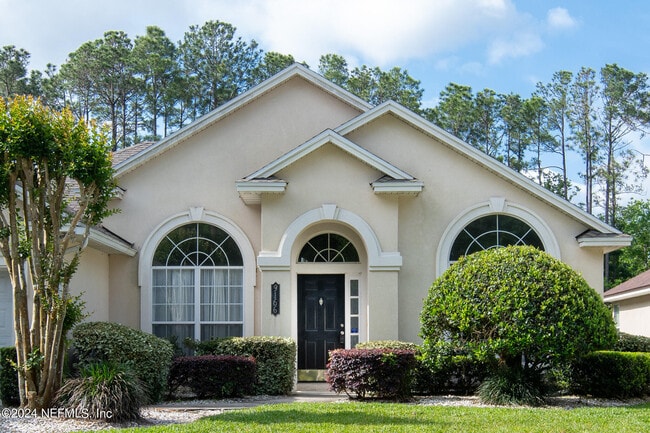 Building Photo - 9166 Spindletree Way