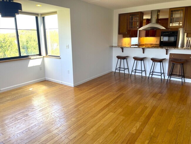 Foto del edificio - 200 Ledgewood Dr