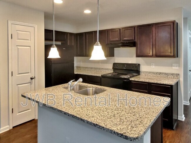 Foto del edificio - 8946 Dandy Ave