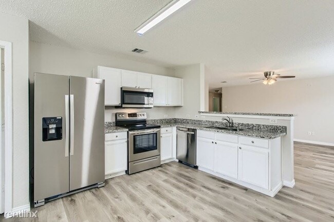 Building Photo - 4 br, 2 bath House - 221 Meadowcrest Drive