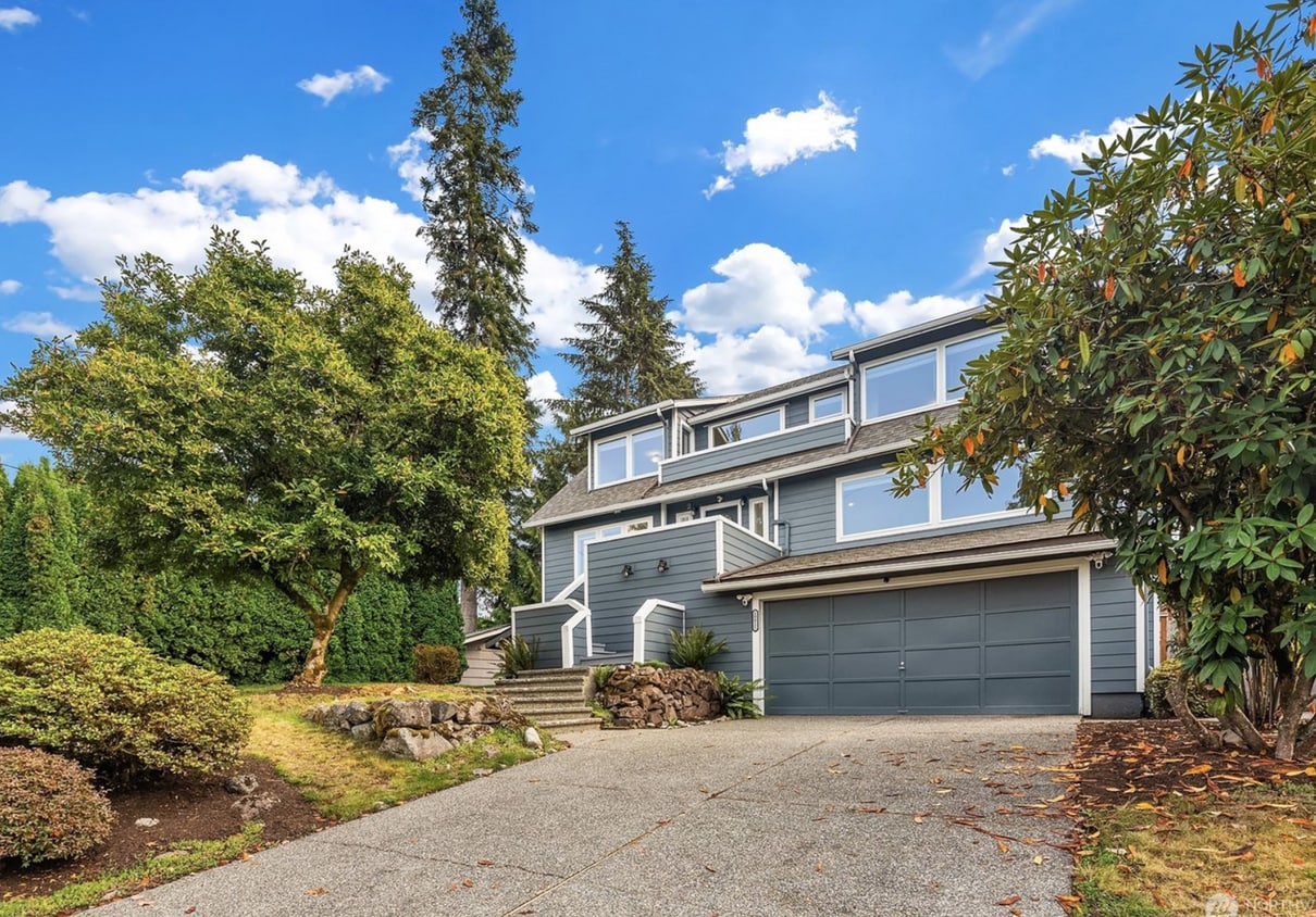 Primary Photo - 18811 SE 42nd St