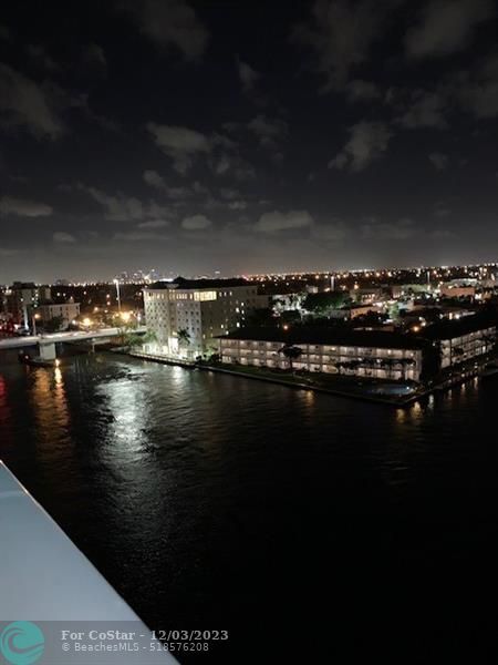Building Photo - 3015 N Ocean Blvd