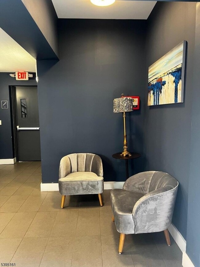 Building Photo - 22 Center St