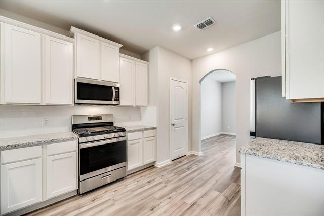 Building Photo - 2020 Yarborough Dr