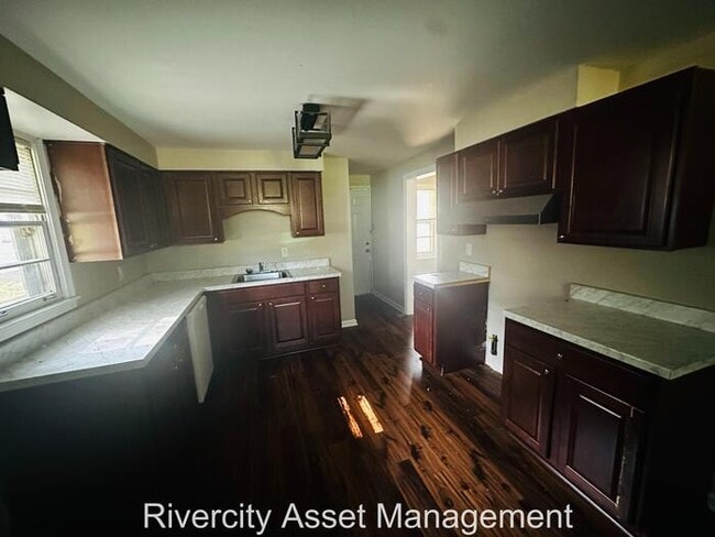 Building Photo - Frayser Gem! Section 8 Friendly, and Ready...