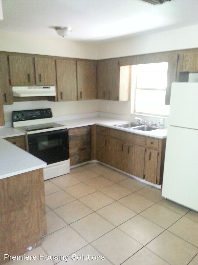 Building Photo - 4 br, 2 bath House - 613 Gilmore Ave.
