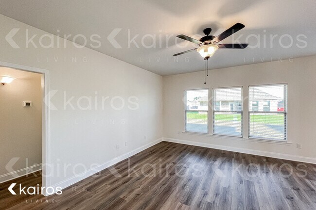 Foto del edificio - 21150 Chardonnay Dr