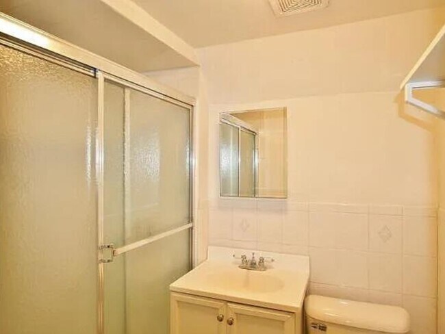 Foto del edificio - 317 7th St