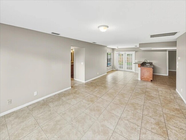 Foto del edificio - 784 Ryanwood Dr