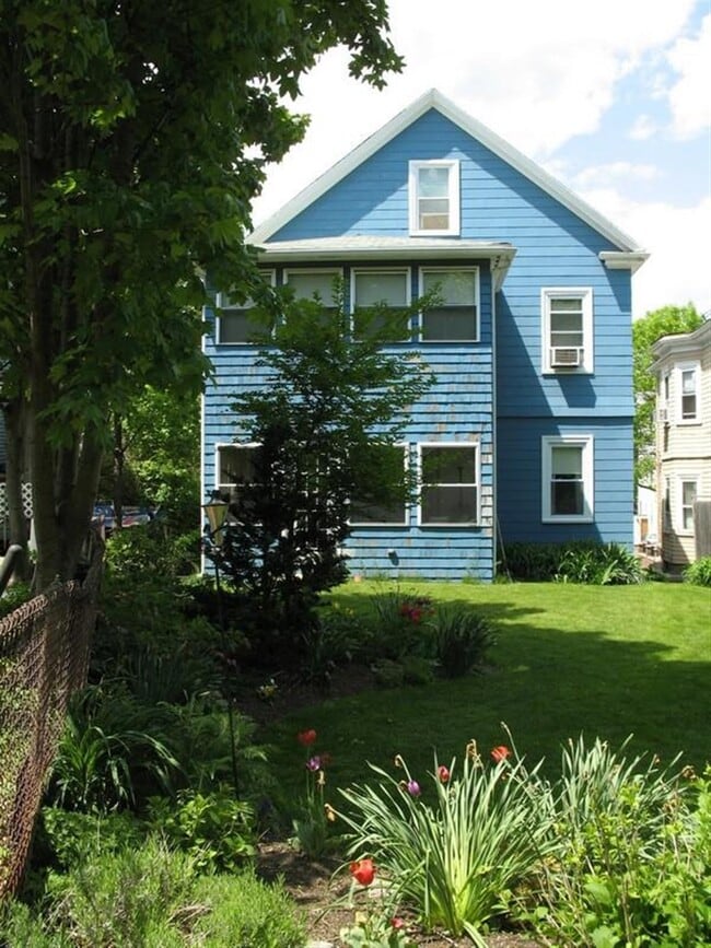 Building Photo - 14 Greenville St
