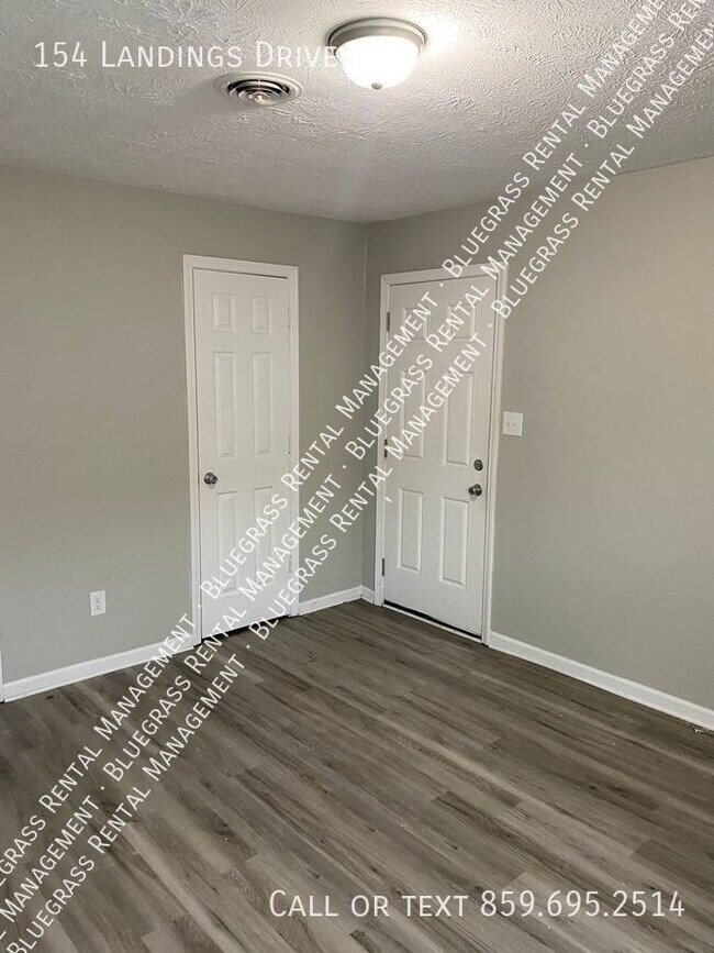 154 Landings Dr Unit 1, Frankfort, KY 40601 Room for Rent in