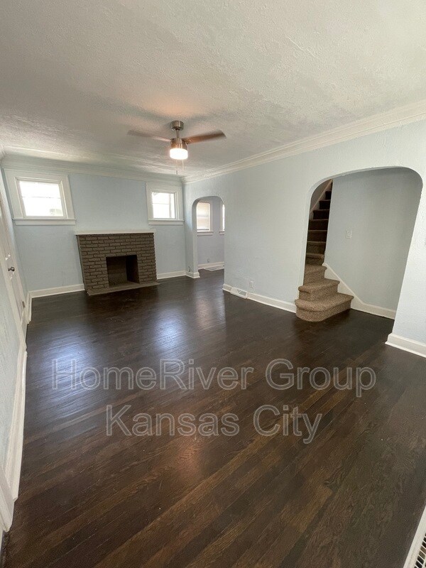 Building Photo - 3801 E 39th St