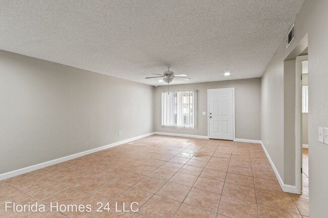 Building Photo - 3 br, 2 bath House - 459 W Rosewood Lane